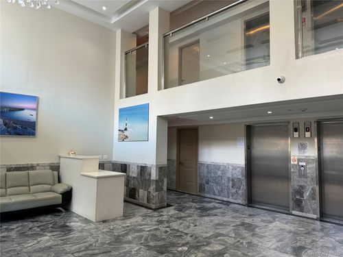 2h-6538 Austin St, Rego Park, NY, 11374-4671 | Card Image