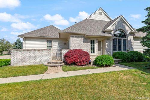 13460 Wyndemere Cir, Sterling Heights, MI, 48313-2659 | Card Image