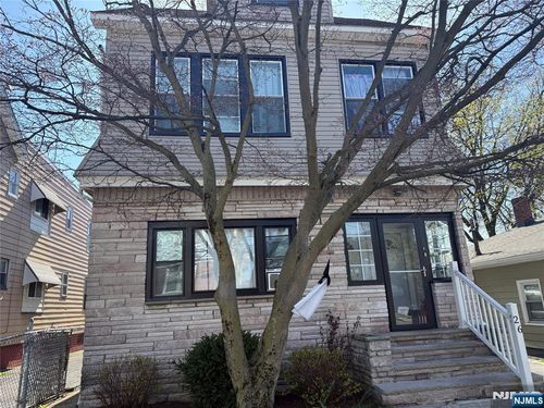 26 Union Pl, Irvington, NJ, 07111-1727 | Card Image
