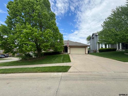 16642 Adams St, Omaha, NE, 68135-5356 | Card Image