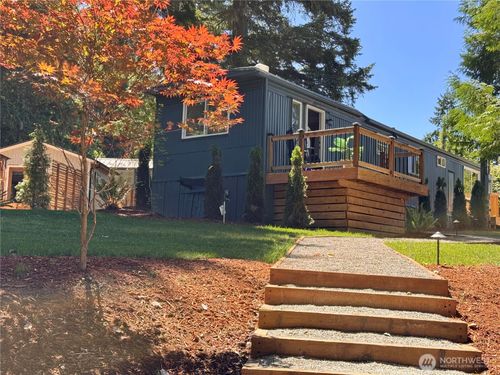 1995 Ne Sipes Ln, Bremerton, WA, 98311-9362 | Card Image