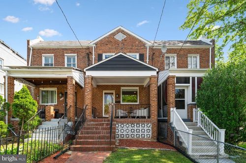 3922 Q St Se, WASHINGTON, DC, 20020-1057 | Card Image