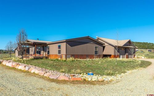 95 Dry Creek Rd, Bayfield, CO, 81122-9224 | Card Image