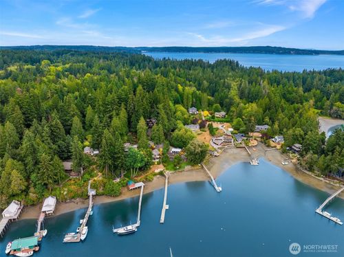 15122 Annavera Ln, Bainbridge Island, WA, 98110-3000 | Card Image