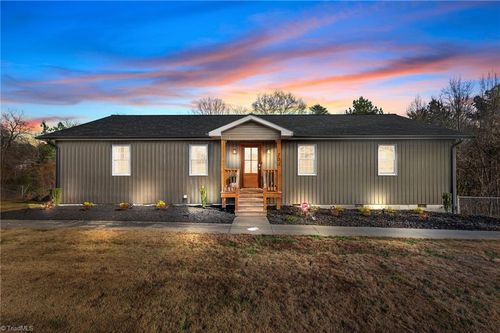 203 Church St S, Stoneville, NC, 27048-7596 | Card Image