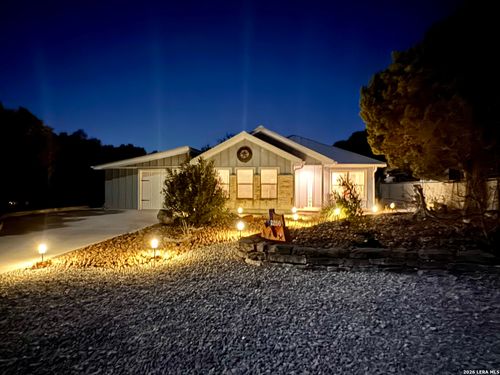 2266 Stagecoach Dr, Canyon Lake, TX, 78133-4058 | Card Image