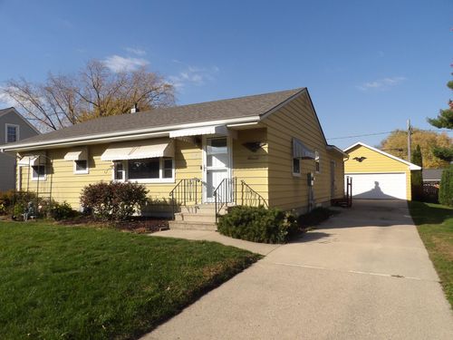 1802 3rd Ave Nw, Austin, MN, 55912-1413 | Card Image
