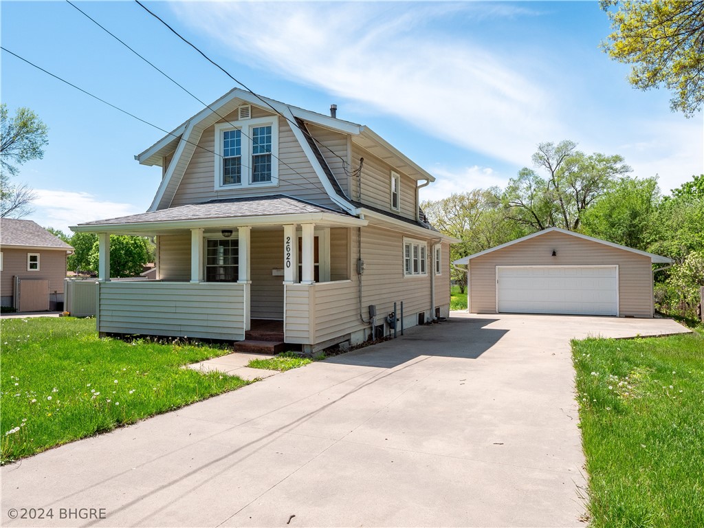 51st St, Des Moines, IA 50310