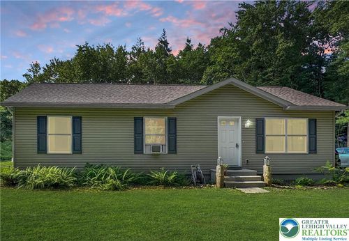 375 Forest Dr, Palmerton, PA, 18071-5215 | Card Image