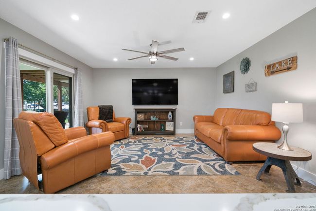 103 - 1500 Ranch Road 1431, Condo with 2 bedrooms, 1 bathrooms and null parking in Kingsland TX | Image 16