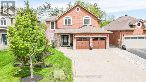 26 Stapleton Pl, Barrie, ON, L4N5Z3 | Card Image