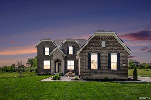1105 Lindenhill Ln, Oakland, MI, 48363-2375 | Card Image
