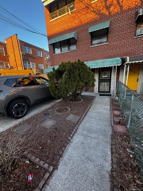 452 Saint Lawrence Avenue, New York, NY, 10473 | Card Image