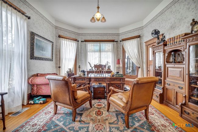 OFFICE | Image 12