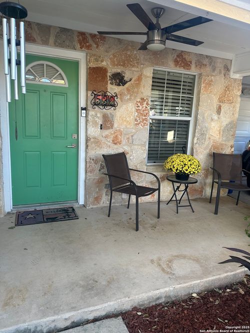 530 Belcross, San Antonio, TX, 78237-1752 | Card Image