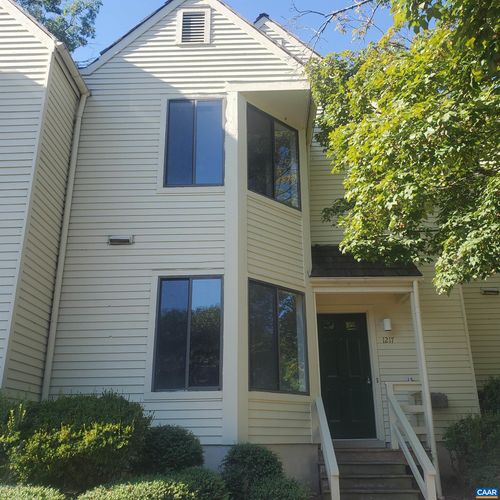 1217 Chatham Rdg, CHARLOTTESVILLE, VA, 22901-3188 | Card Image