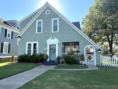 1001 Johnstone Ave, Bartlesville, OK, 74003-4737 | Card Image