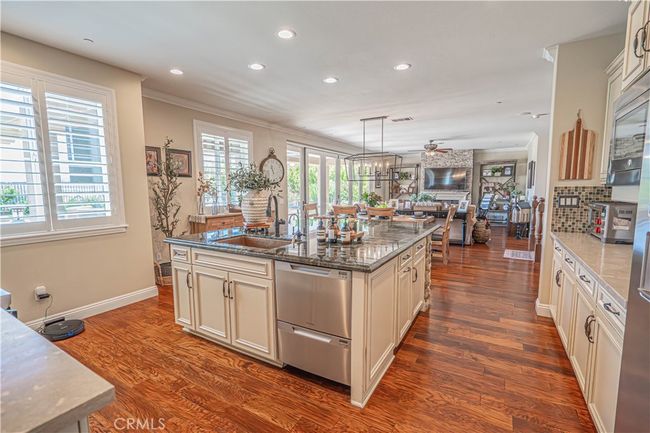 22348 Driftwood Ct, House other with 5 bedrooms, 5 bathrooms and 2 parking in Santa Clarita CA | Image 19