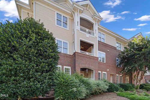 apt-203-108 Northbrook Dr, Raleigh, NC, 27609-7077 | Card Image