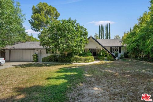 20447 Robert Place, Woodland Hills, CA, 91364 | Card Image