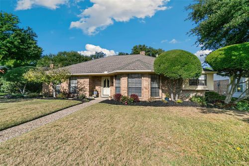 109 Willowcrest Drive, Garland, TX, 75040 | Card Image