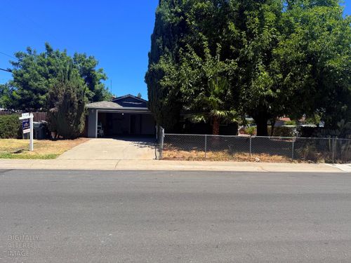 4521 Brandt Way, North Highlands, CA, 95660-3903 | Card Image