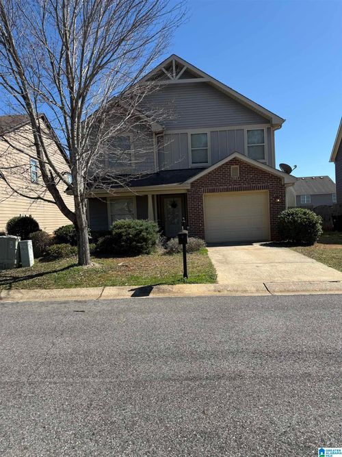 6664 Woodford Ln, BESSEMER, AL, 35022-6991 | Card Image