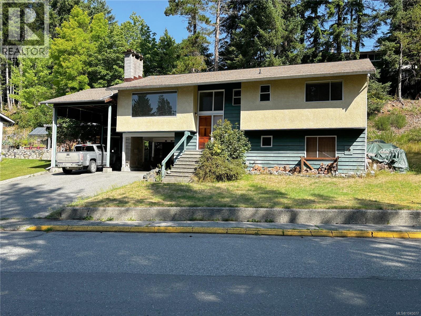Residential in Gold River