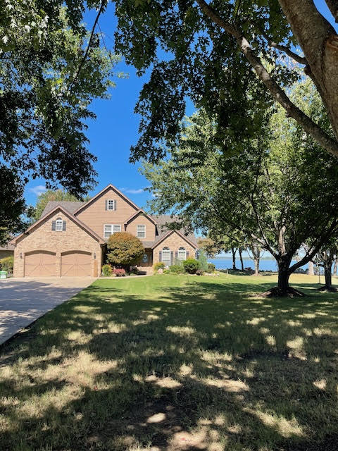 Lake Breeze Rd, Grove, OK 74344