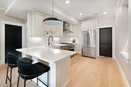 apt-2-40 Mount Vernon St, Boston, MA, 02129-3479 | Card Image