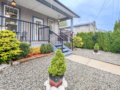 32481 7th Ave, House other with 3 bedrooms, 3 bathrooms and 3 parking in Mission BC | Image 2