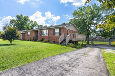 409 Sunset Dr, House other with 3 bedrooms, 1 bathrooms and 3 parking in Mc Minnville TN | Image 2