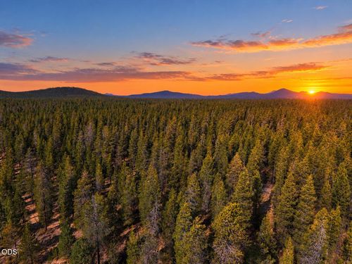 52886 Wayside Loop, La Pine, OR, 97739-8918 | Card Image
