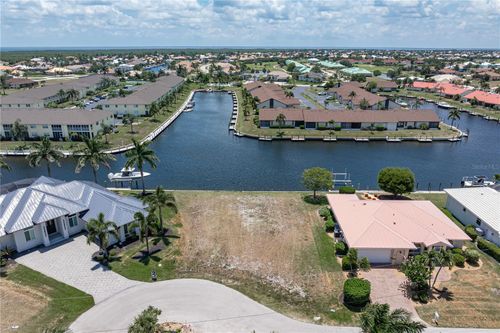 1474 Kittiwake Dr, PUNTA GORDA, FL, 33950-7632 | Card Image
