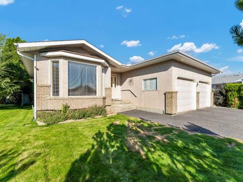 10 Park Meadows Place Se, Medicine Hat, AB, T1B4C4 | Card Image