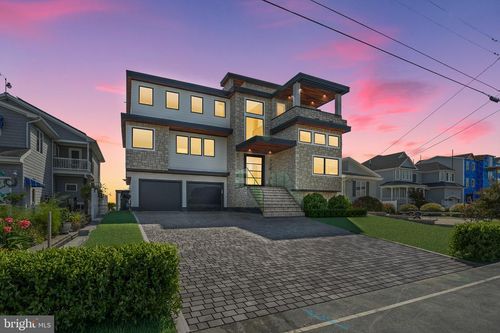 1262 Jennifer Ln, MANAHAWKIN, NJ, 08050-4250 | Card Image