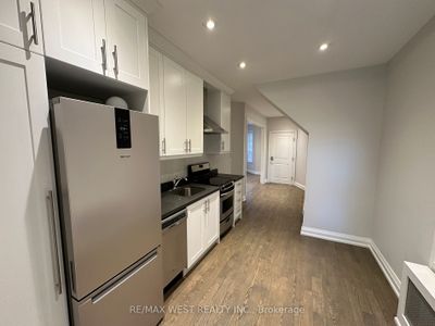 MAIN - 177 Marion St, House other with 1 bedrooms, 1 bathrooms and 1 parking in Toronto ON | Image 2