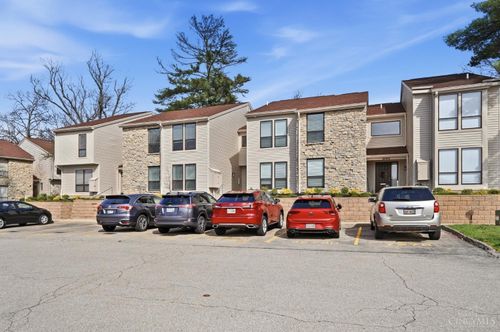 7274 Kugler Mill Rd, Cincinnati, OH, 45243 | Card Image