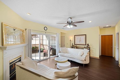 b-628 Hillcrest Road, Saukville, WI, 53080 | Card Image