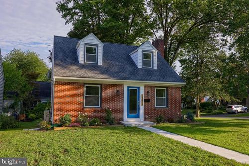 1303 Cheves Pl, LANCASTER, PA, 17603-4943 | Card Image
