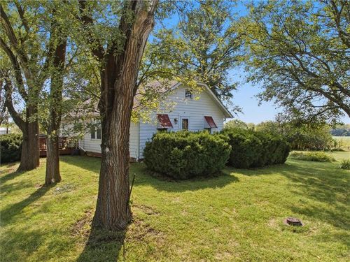 1945 N 900th Rd, Eudora, KS, 66025-9178 | Card Image