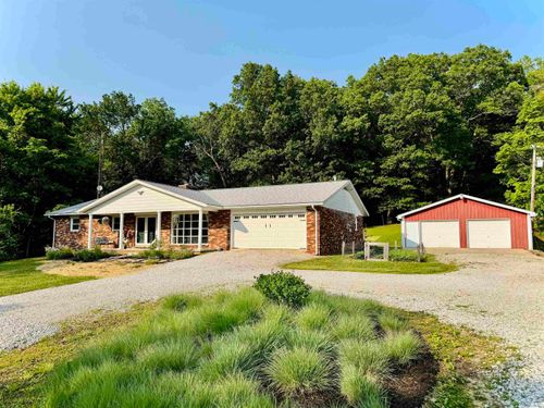 42 Center St, Avoca, IN, 47420 | Card Image