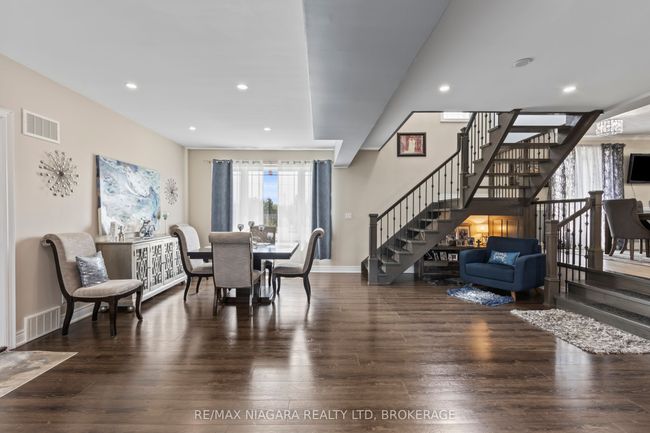 724 Line 3 Rd, House other with 4 bedrooms, 3 bathrooms and 20 parking in Niagara on the Lake ON | Image 20