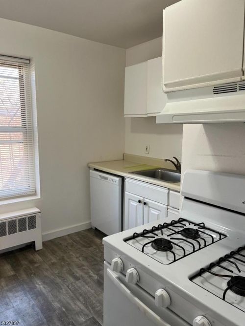 1a-354 S Orange Ave, South Orange, NJ, 07079-2548 | Card Image