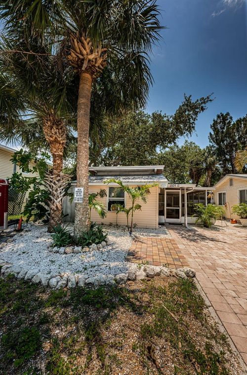 201.5 7th Ave, Indian Rocks Beach, FL, 33785 | Card Image