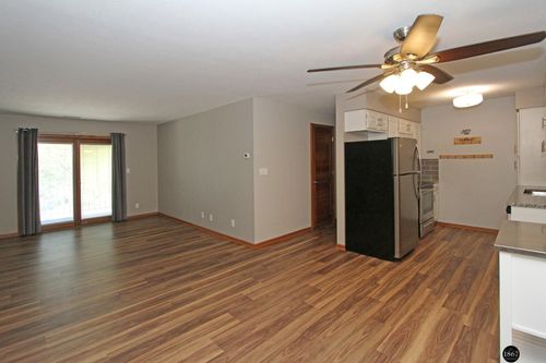 535-3001 S 51st Street Ct, Lincoln, NE, 68506-3486 | Card Image