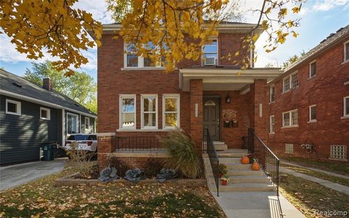 240 E Marshall St, Ferndale, MI, 48220-2525 | Card Image
