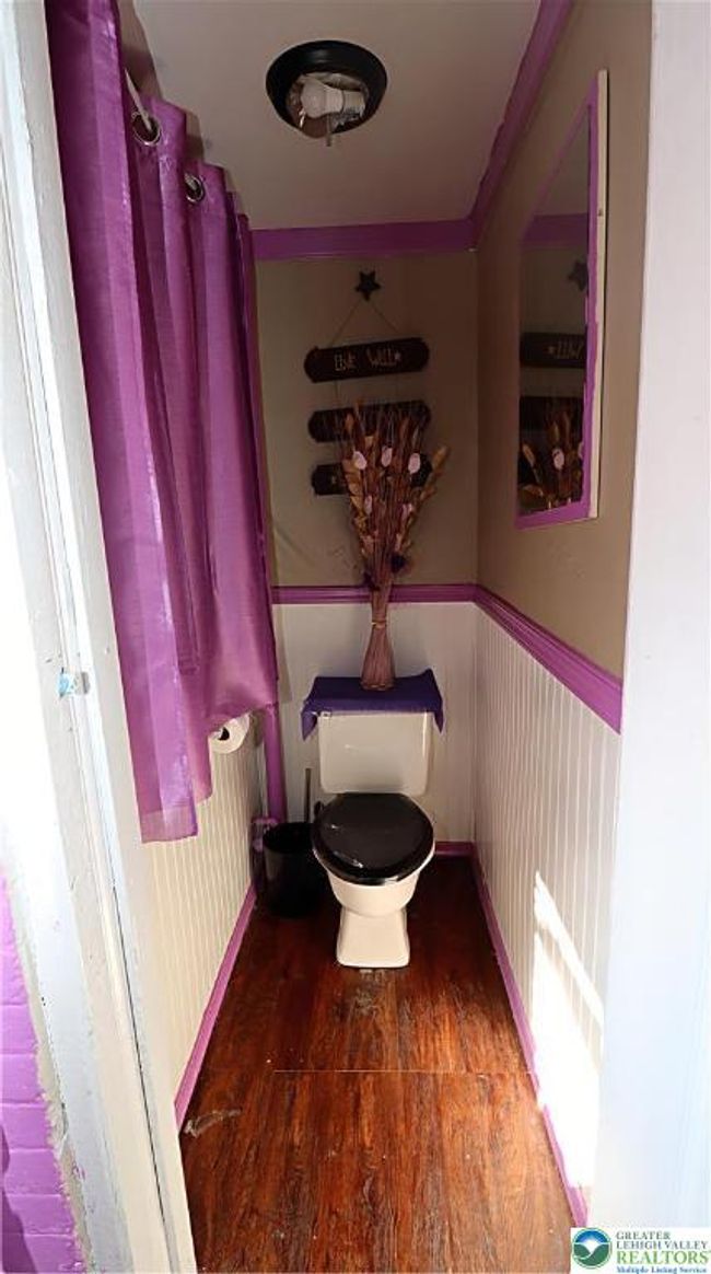 740 W Cedar St, Townhouse with 5 bedrooms, 2 bathrooms and null parking in Allentown PA | Image 9