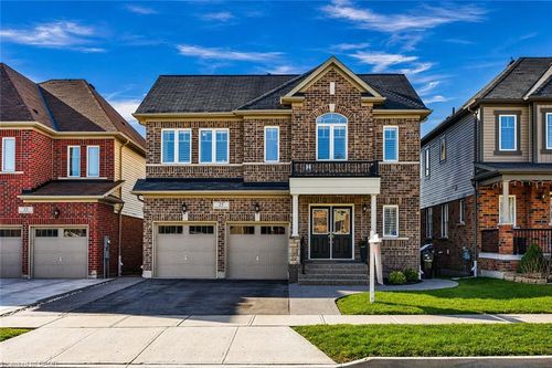 15 Pieter Vos Dr, Kitchener, ON, N2P0G1 | Card Image