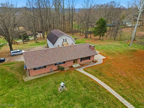 9335 Scenic Dr, Nashport, OH, 43830-9553 | Card Image